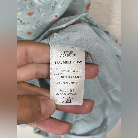 ASTR The Label Dress Short Sleeve Ruffle Neck Ruched Teal Multi Ditsy Women’s M - Picture 9 of 14